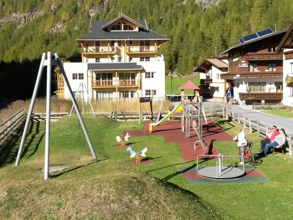 Haus Sonnschein Bed & Breakfast Solden Exterior photo