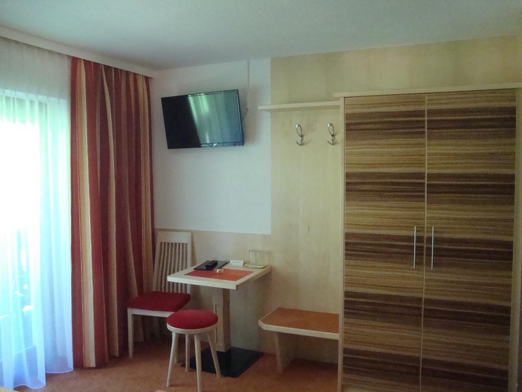 Haus Sonnschein Bed & Breakfast Solden Exterior photo
